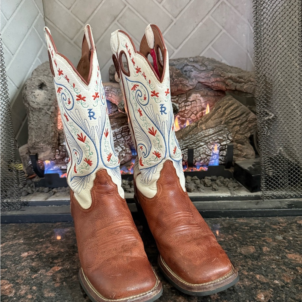 Tony Lama Western Embroidered Cowboy Boots